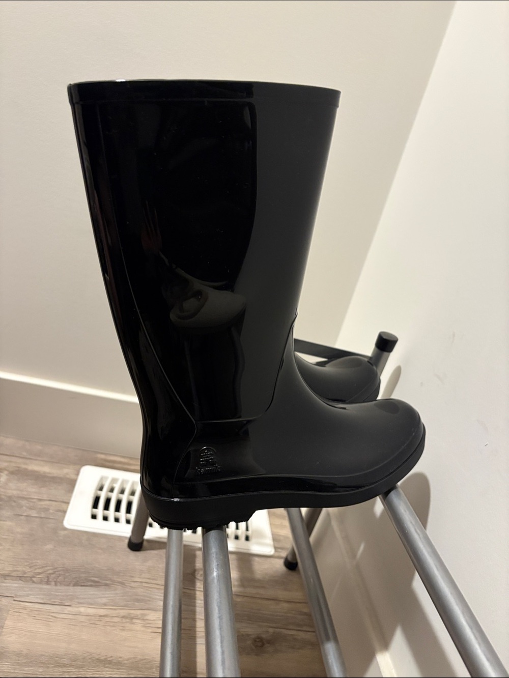 Kamik Black Glossy women’s Rain Boots